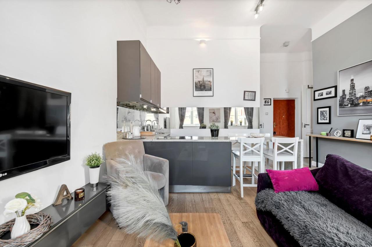 Amazing Apartment On Plac Zamkowy Warschau Buitenkant foto